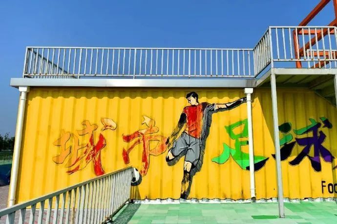 英媒footballtransfers的独家报道，阿森纳不会再继续尝试引进奥斯梅恩，而切尔西会继续尝试引进奥斯梅恩。